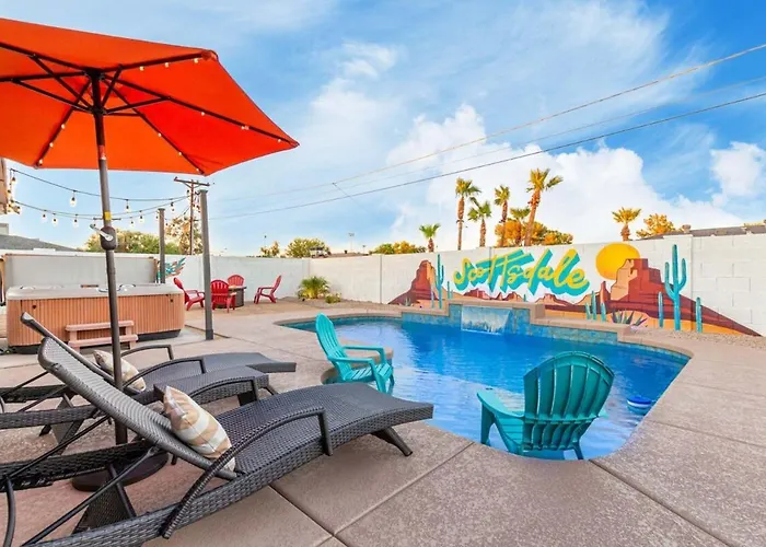 Modern Sw Family Retreat-pool-hot Tub-firepit *